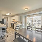 Twin Lakes Escape w/ Deck < 1 Mi to Beach!