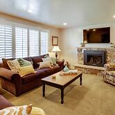 Updated Ranch Apartment w/ Deck - 9 Mi to Downtown