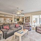 Quiet Sun City Home w/ Grill - Golf & Hike Nearby!
