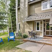 Hike, Ski & Golf: Fully Renovated Edwards Townhome