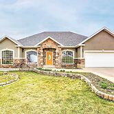 Elegant Smithfield Home w/ Views - 6 Mi to Usu!