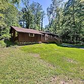 Hike, Hunt & Unwind: Cozy Cabin Near Hersheypark