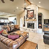 Pet-friendly Flatonia House w/ Patio & Gazebo!