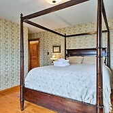 Quaint Elkton Home Near Shenandoah National Park!
