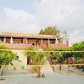 Natasha-Rey Beach Resort