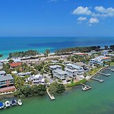 Mermaid's Landing managed by Beach Retreats