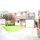 3 Bed Detached - Quiet Cul De Sac -private Parking