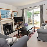 The Cottage a Superb Family Coastal Retreat