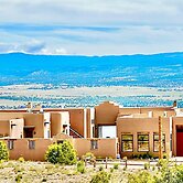 The Grand Hacienda Inn