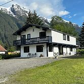 Bearvalley Guesthouse