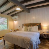 Destination Oak Creek 7 1 Bedroom Apts by RedAwning