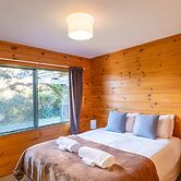 Moa Cottage in Oneroa Village