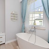 Ogrody Tesoro Apartment by Renters
