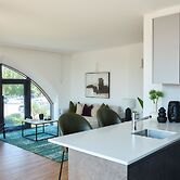 Kew Bridge by Viridian Apartments