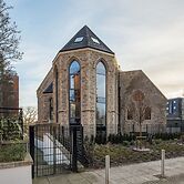 Kew Bridge by Viridian Apartments