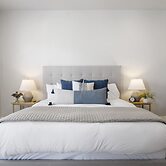 Coral Paradise Community Pool