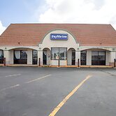 Day lite inn