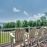 Rustic 3-story Pittsburg Cabin w/ Lake & Mtn Views