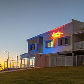 Mackay Adventure Lodge