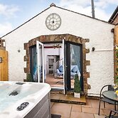 Beautiful 2-bed Cottage in Brampton