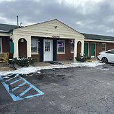 Hillcrest Motel By OYO Aurora IN Near Lawrenceburg