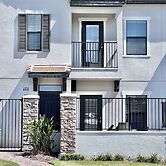 Balmoral Resort- 111kb 2 Bedroom Townhouse by RedAwning