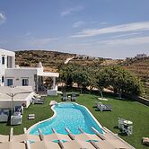 Villa Phos Paros