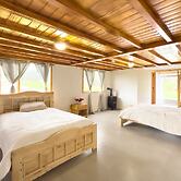 Ilinizas Mountain Lodge