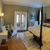 Franklin Manor Bed & Breakfast