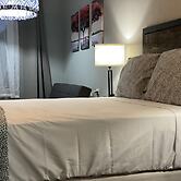 M&M Zavala Hotel and B&B