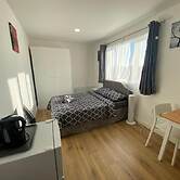 Comfortable Homely Studio Flat in Wembley