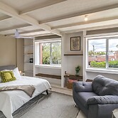 Casa Rosa by Domi Housing