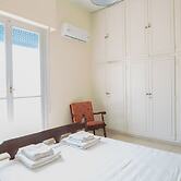 Spacious New apt w View in Agia Varvara