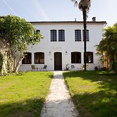 Maison et table d'hôtes le Camélia Blanc