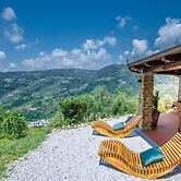 Sospirata Farmhouse in Pescia