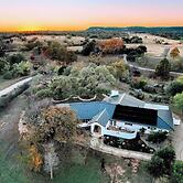 Casa Bonita: Scenic Hill Country Views!