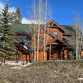 Waterdance House 4 Bedroom Home by RedAwning