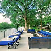 Luxury Riverfront Oasis With Boat Dock-grill-firepit!