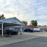 Celebrity Inn