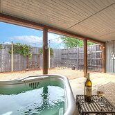 Private Luxury Retreat With Hot Tub 10mins To Fred!