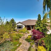 Port Angeles Home: 7 Mi to Olympic Natl Park!