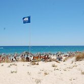 Cabanas T1 Apartment With Balcony & BBQ 8min Walk to Beachfront