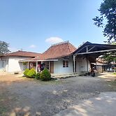 SPOT ON 92738 Wisma Bani Pandi Syariah