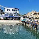 Akçay Pier Hotel & Beach