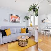 Apartment Bartla 19 by Renters