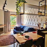 Dúplex Luxo com Piscina Aquecida, Lareira e Wifi