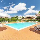 Fico Family Apt Shared Pool,volterra