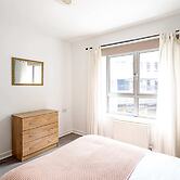 London Apartment in Trendy Clapham Junction