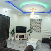 Charming 3-bed Apartment in Transe Ekulu Phase 6