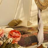 B&B Glamping Tent Sleeps 2 - Spa, Sauna, Wifi